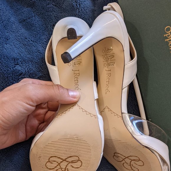 EUC J. Rene Pasco heel pumps patent/vinyl white 8.5M - Picture 2 of 7